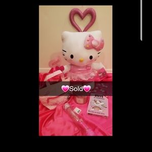 Hello Kitty Greeter 2021